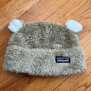 Patagonia 0-3 months furry friends hat
